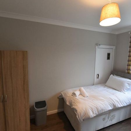 Sighthill 3 Bedrooms With Private Garden Edinburgh Ngoại thất bức ảnh