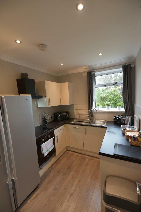 Sighthill 3 Bedrooms With Private Garden Edinburgh Ngoại thất bức ảnh