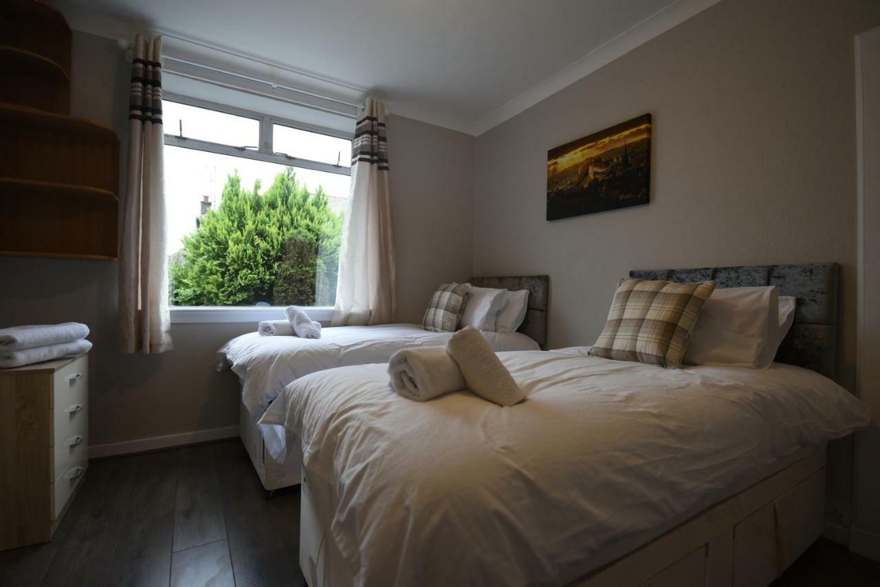 Sighthill 3 Bedrooms With Private Garden Edinburgh Ngoại thất bức ảnh