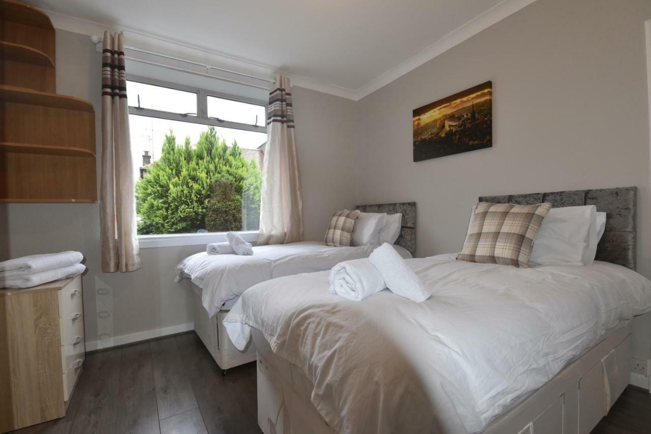 Sighthill 3 Bedrooms With Private Garden Edinburgh Ngoại thất bức ảnh